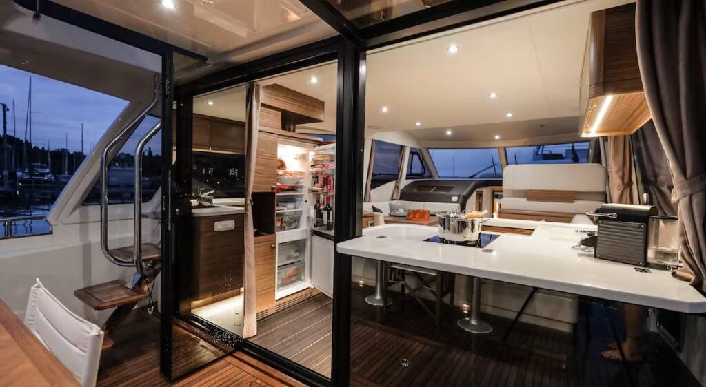 Motor yacht Greenline 48 Nord