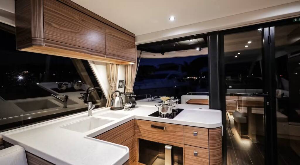 Motor yacht Greenline 48 Nord