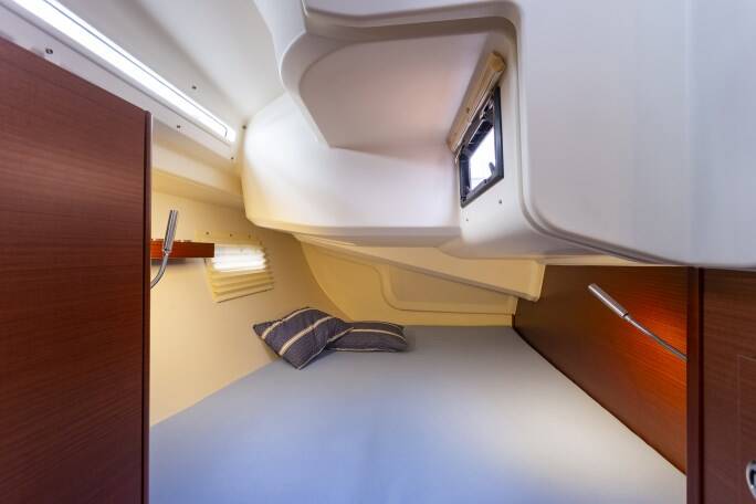 Sailing yacht Hanse 388 Tadeja