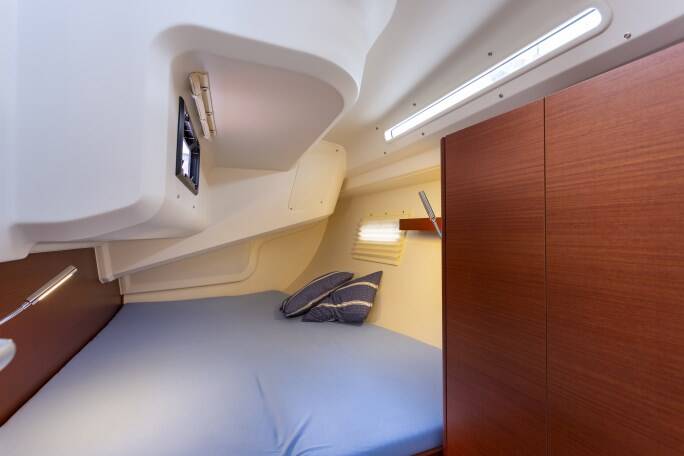 Sailing yacht Hanse 388 Tadeja