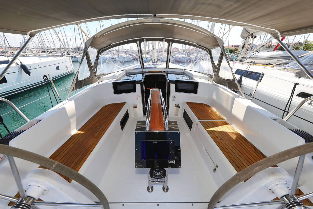 Hanse 388 Whisper