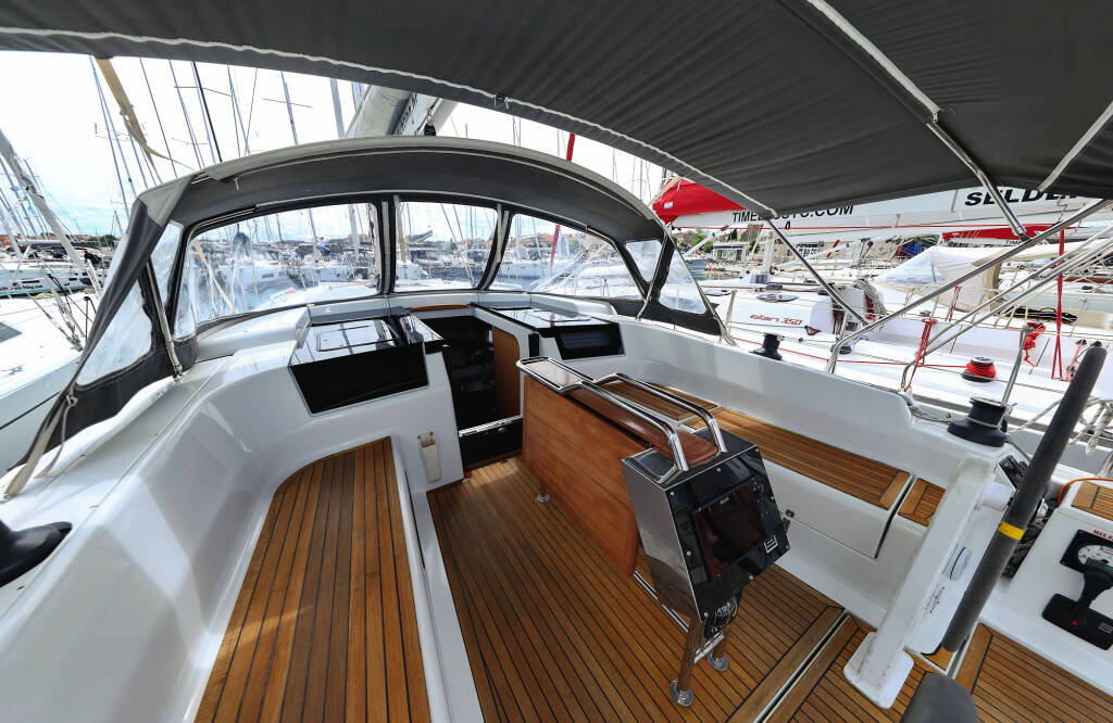 Hanse 418 Leia
