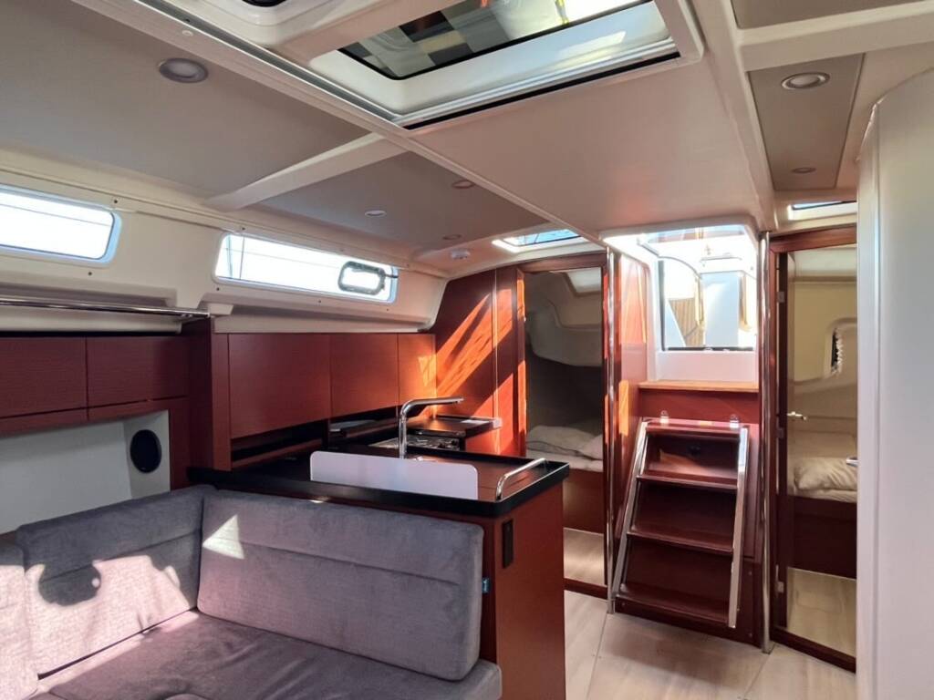 Segelyacht Hanse 418 Mersina