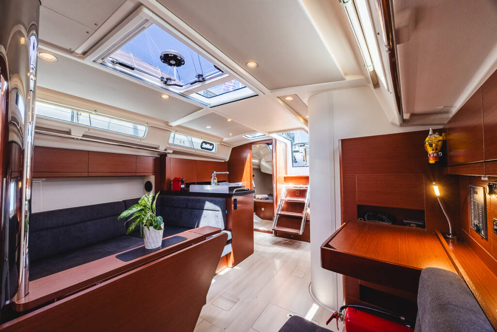 Segelyacht Hanse 418 Dafne