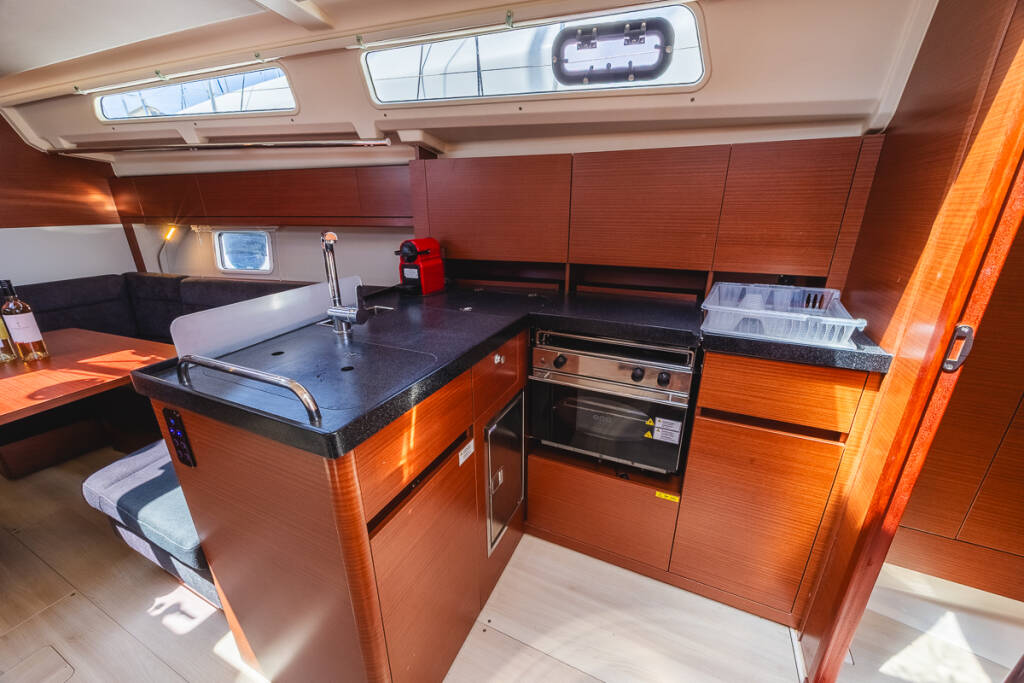 Segelyacht Hanse 418 Dafne
