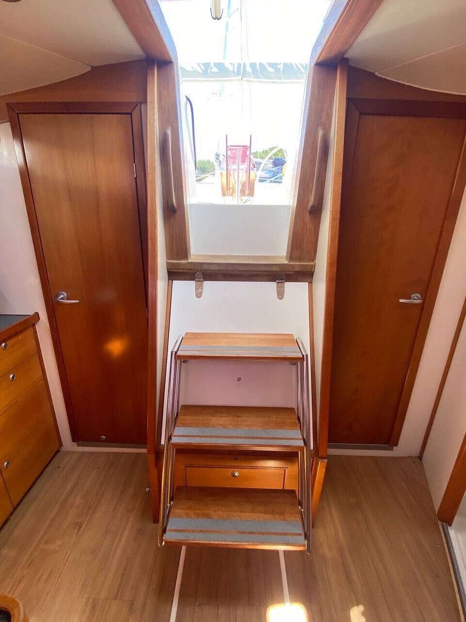 Sailing yacht Hanse 430 E Astraios