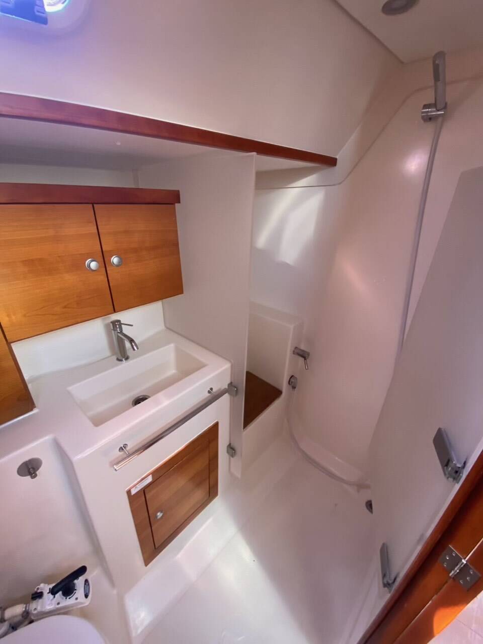 Sailing yacht Hanse 430 E Astraios