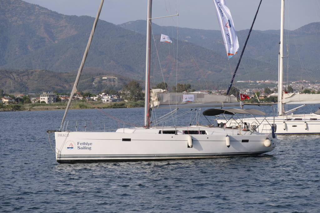 Hanse 445 Draco