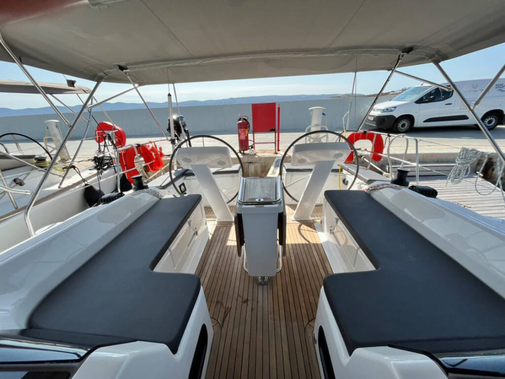 Segelyacht Hanse 458 Avra