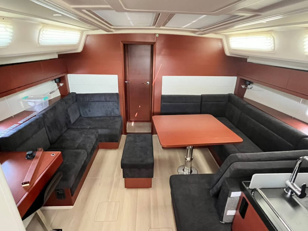 Segelyacht Hanse 458 Avra