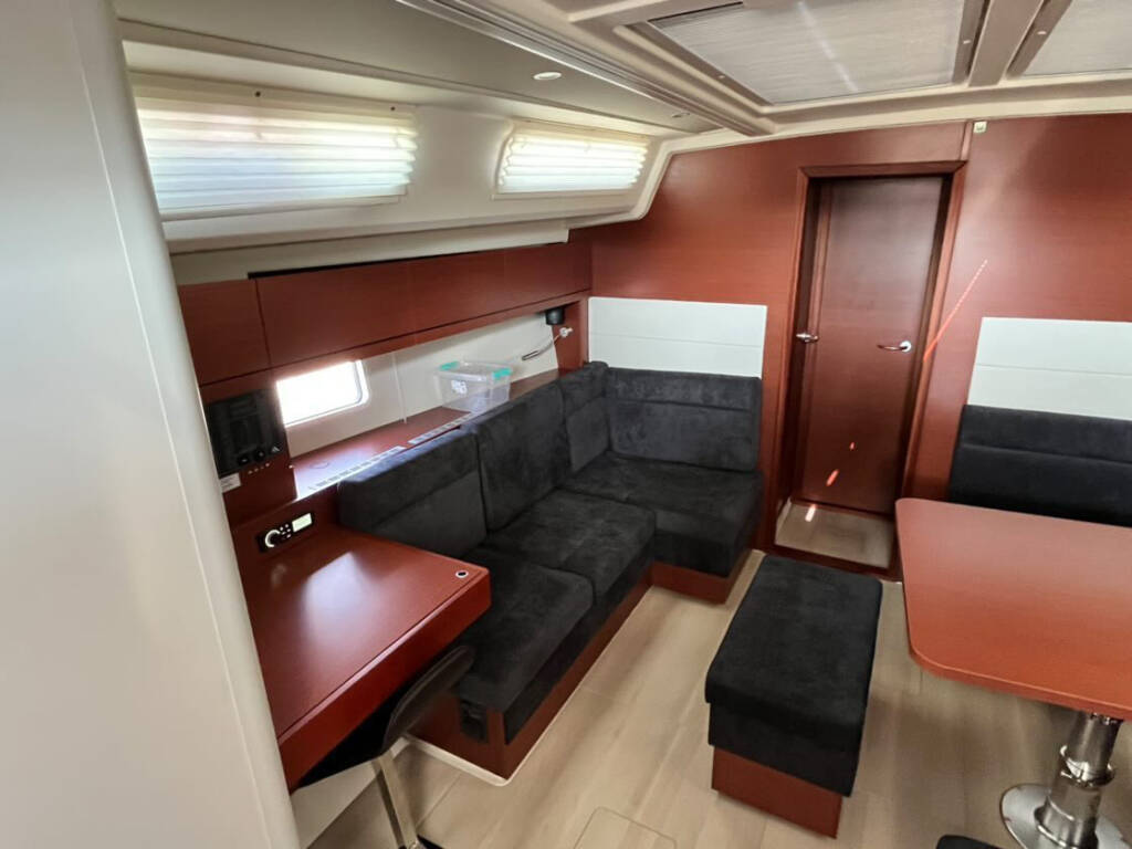 Segelyacht Hanse 458 Avra