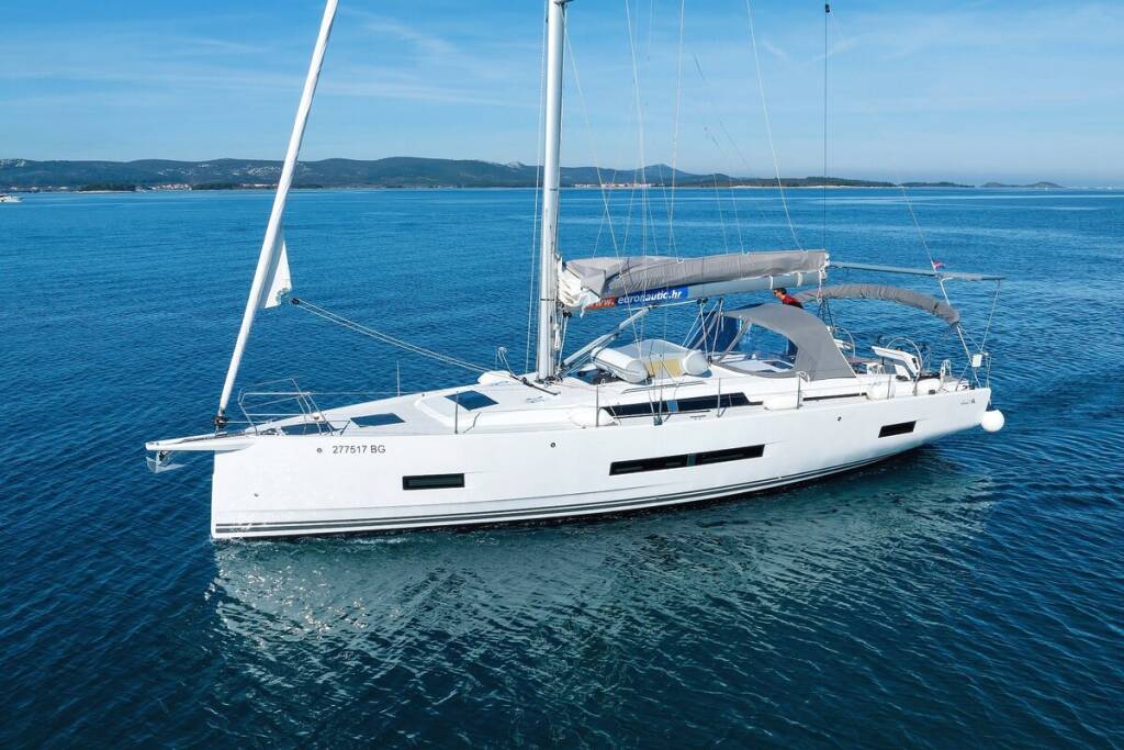 Sailing yacht Hanse 460 Jameson