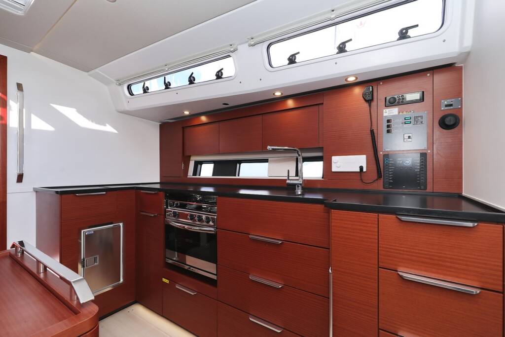 Sailing yacht Hanse 460 Jameson
