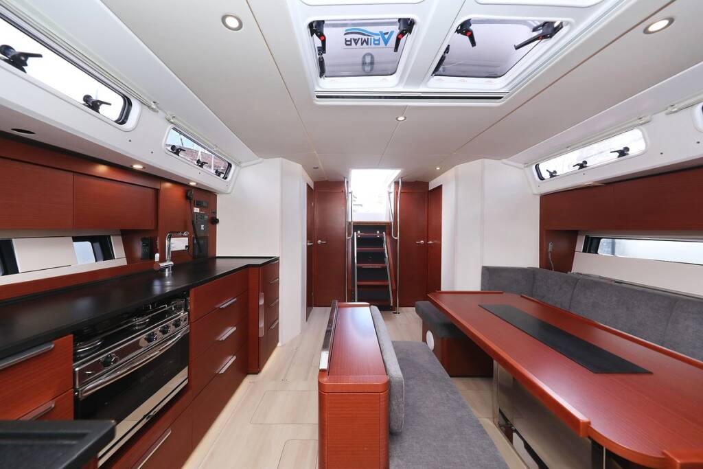 Sailing yacht Hanse 460 Jameson