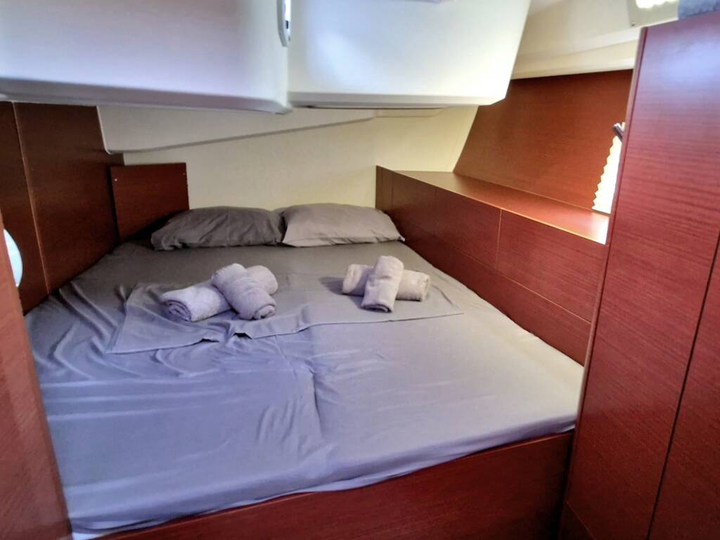 Sailing yacht Hanse 508 Charles