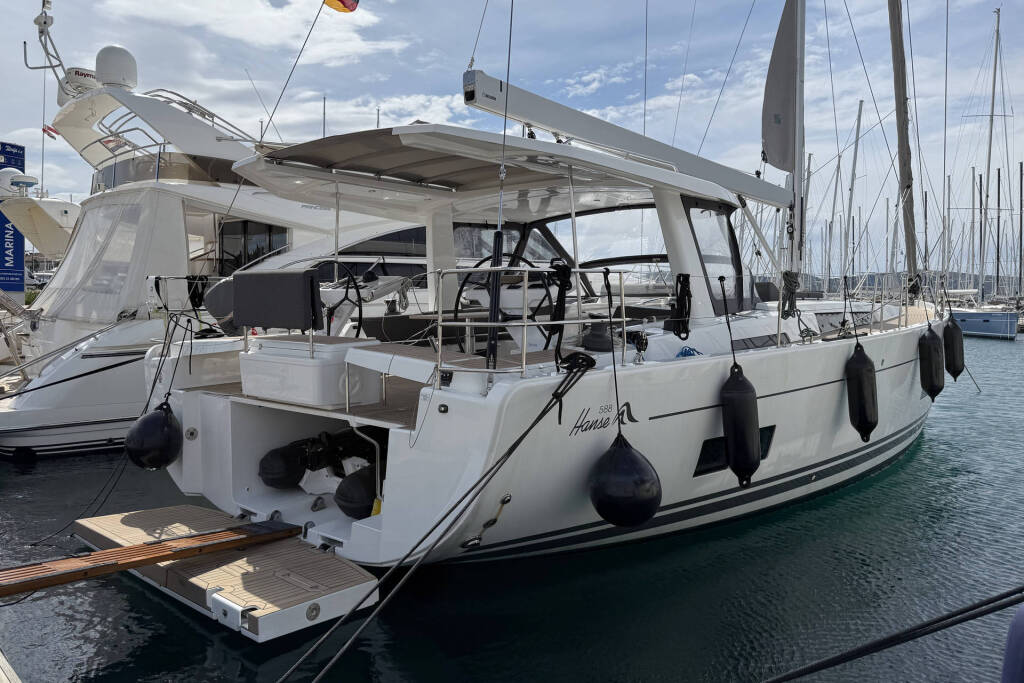 Hanse 588 