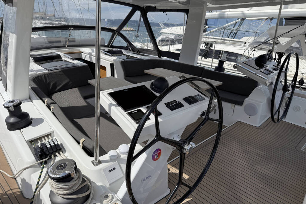 Hanse 588 