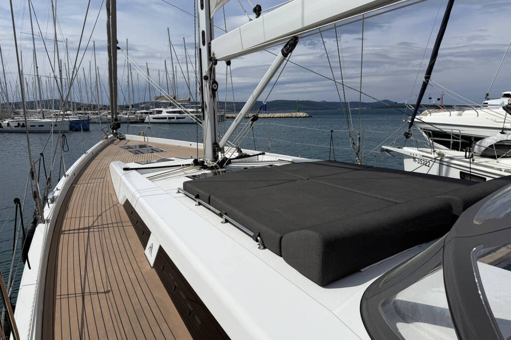 Hanse 588 