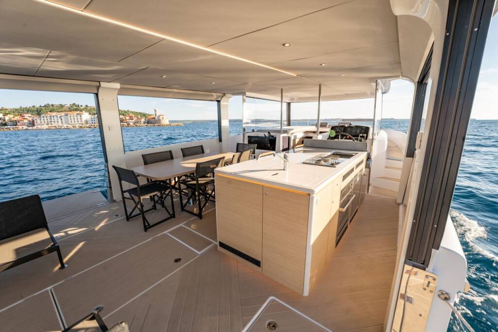 Motor yacht Island Cruising Boat SEALODGE II 