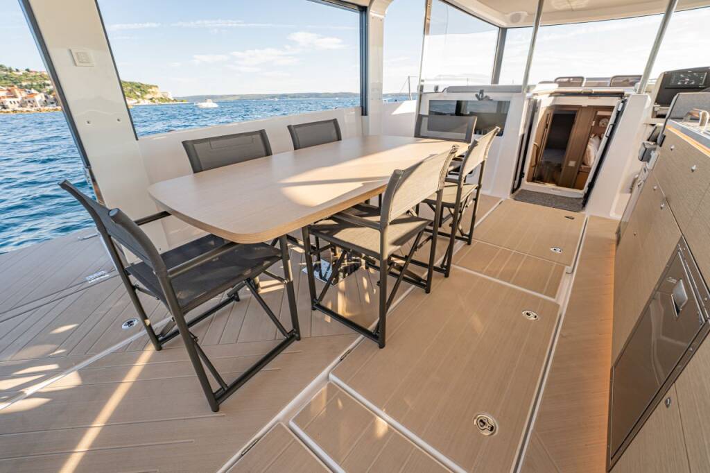 Motor yacht Island Cruising Boat SEALODGE II 