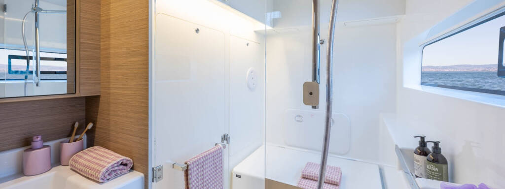 Lagoon 38 Blue Horizon