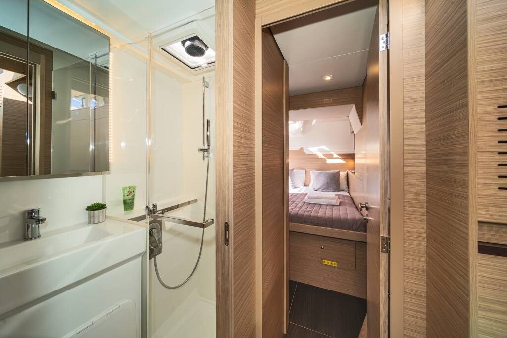 Lagoon 38 Alma Breeze