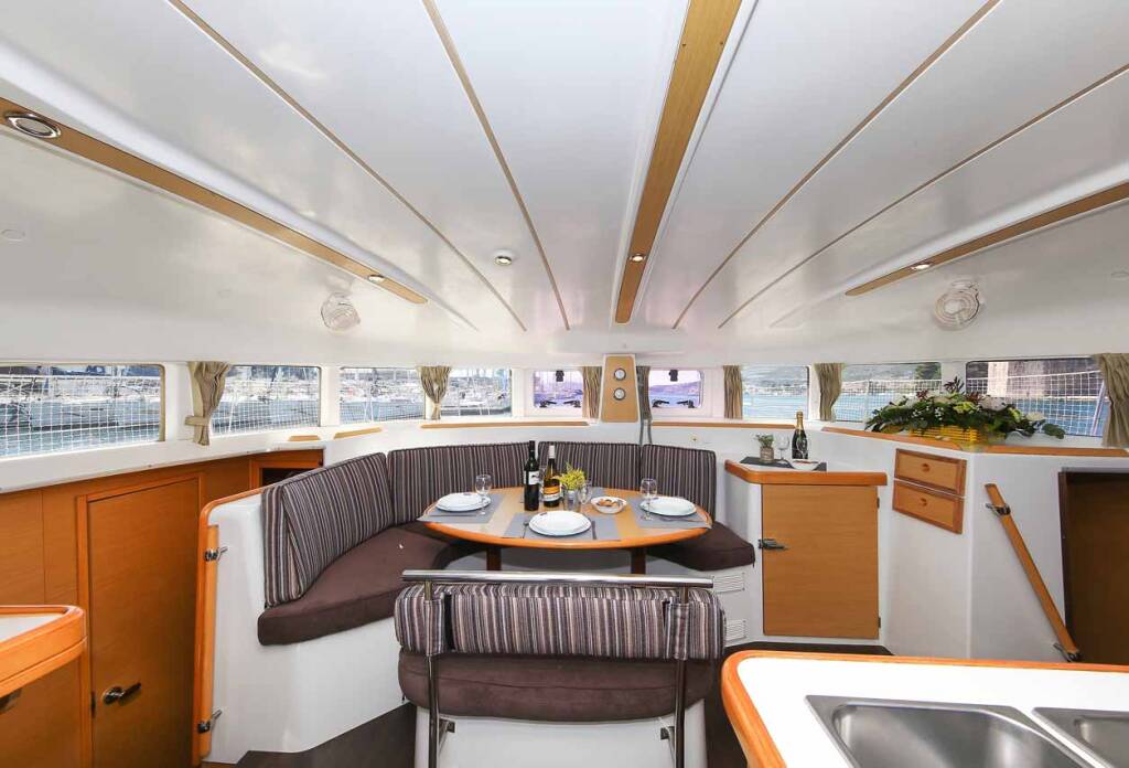 Lagoon 380 S2 Phoenix