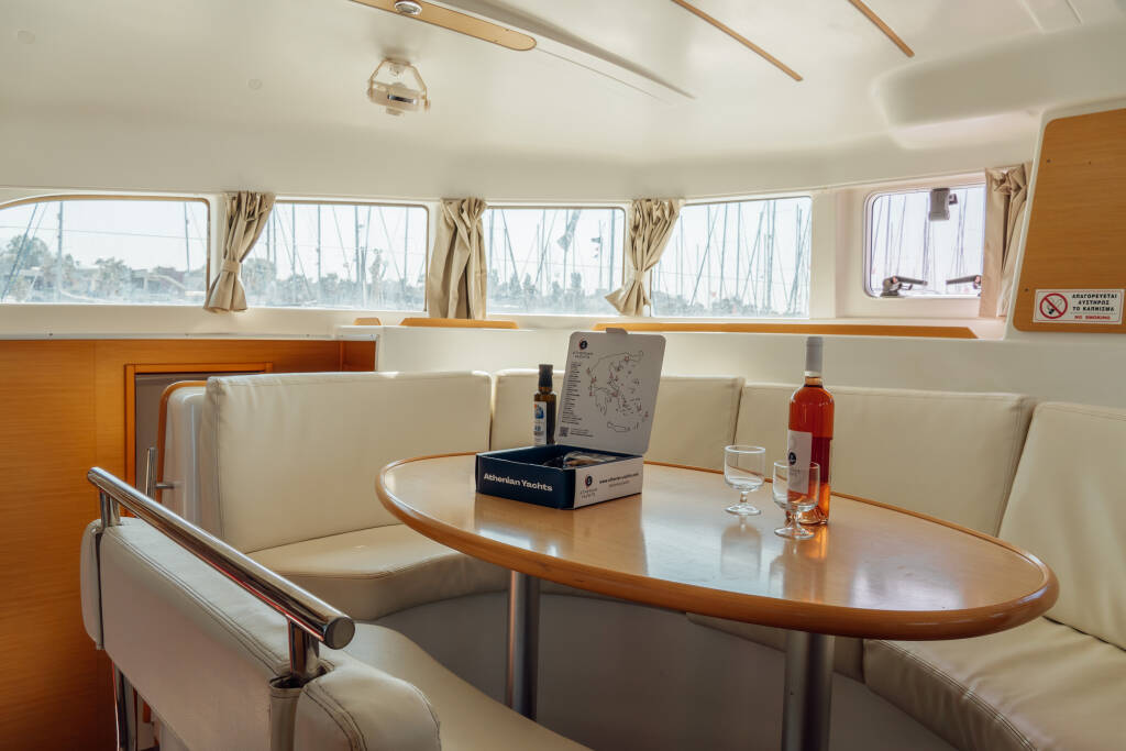 Lagoon 380 S2 Nefertiti