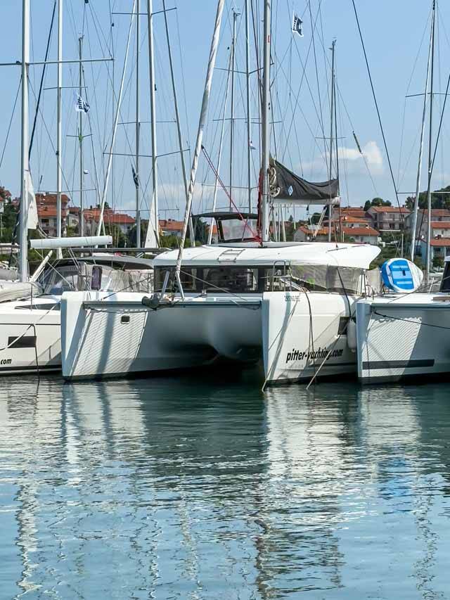 Katamaran Lagoon 40 Blue