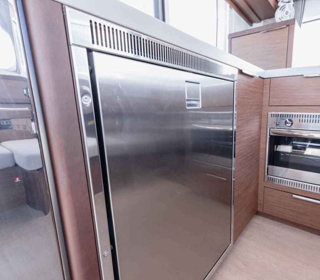 Lagoon 40 Sailor Moon