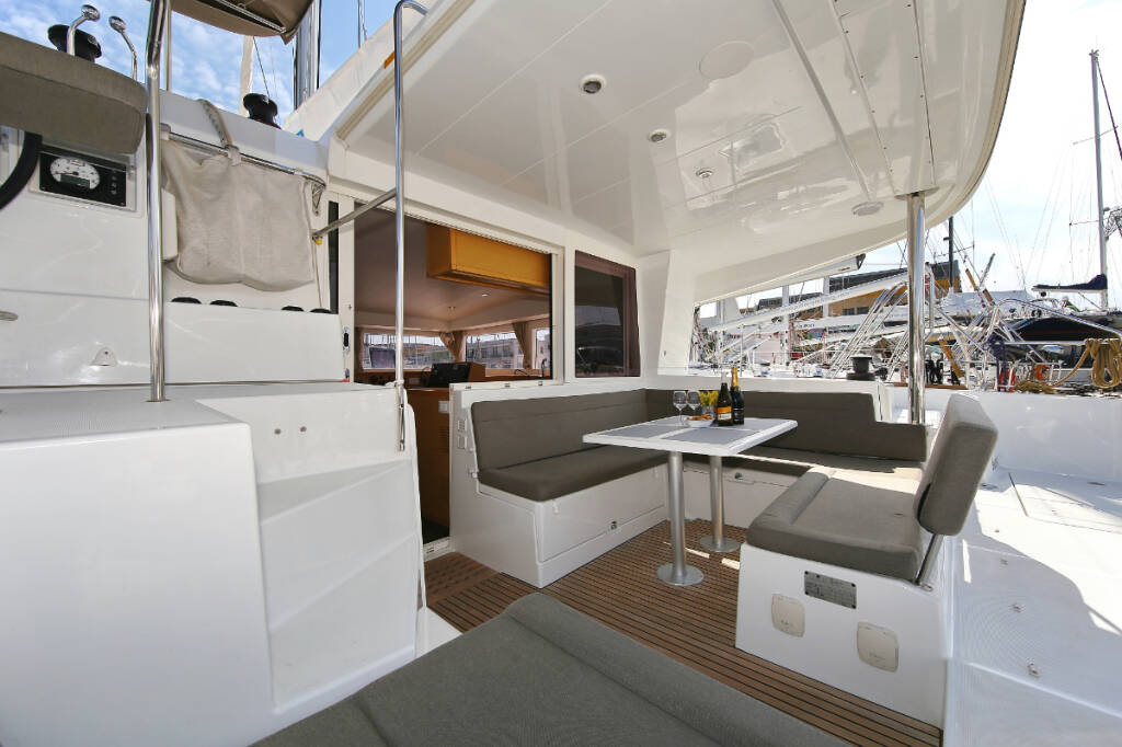 Katamaran Lagoon 400 S2 Elea
