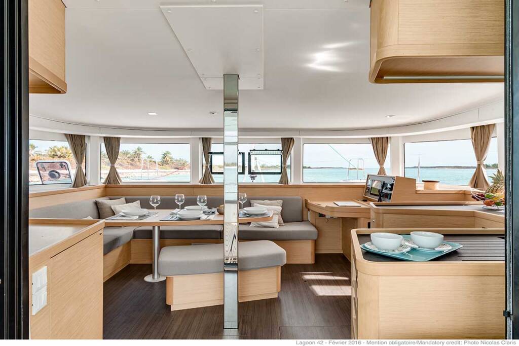 Katamaran Lagoon 42 Solaris