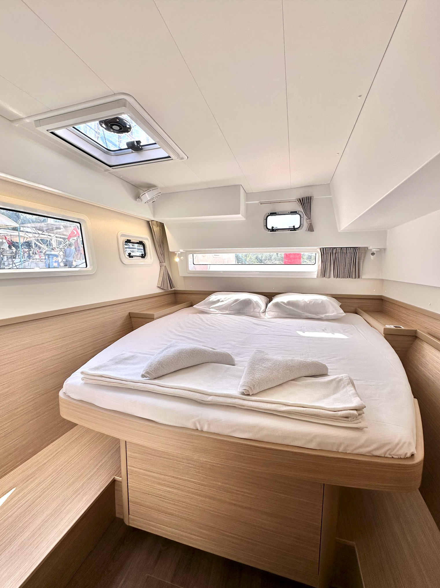 Lagoon 42 Sail Proteus