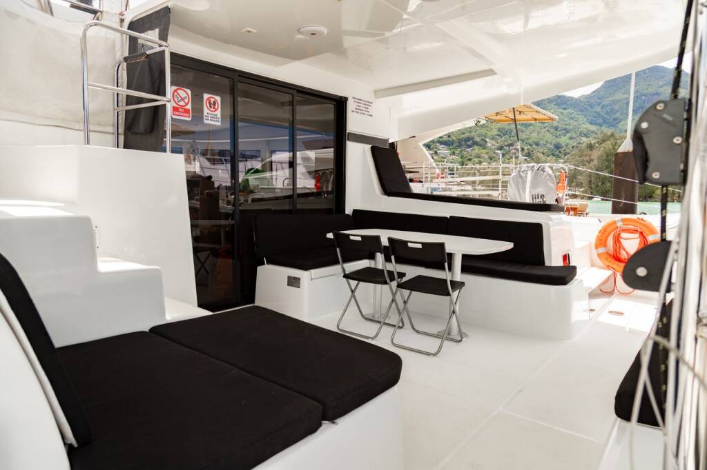 Lagoon 42 Golden Bride