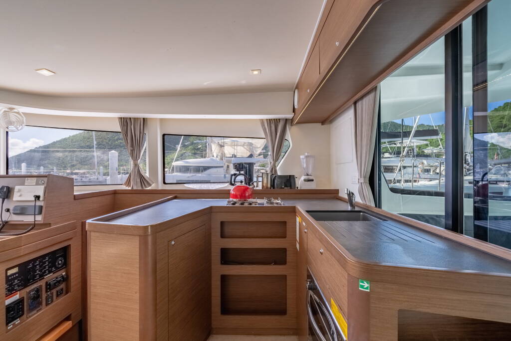 Lagoon 42 Arctic Fantasy II