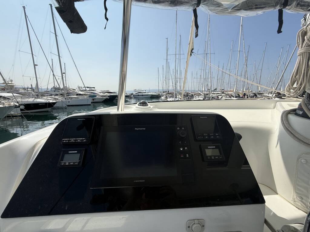 Lagoon 42 Tigeer Royale