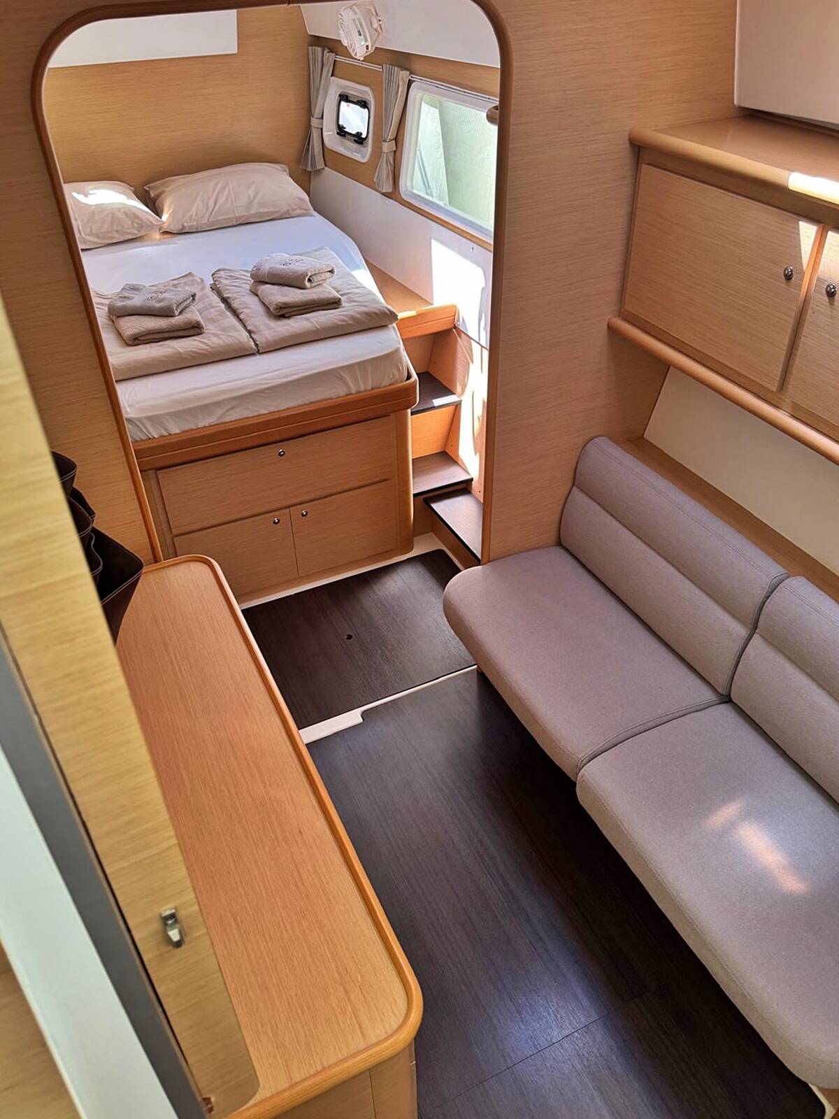 Lagoon 421 Happiness