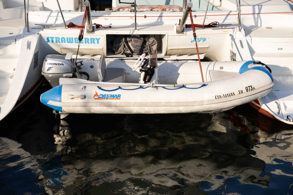 Lagoon 440 Strawberry