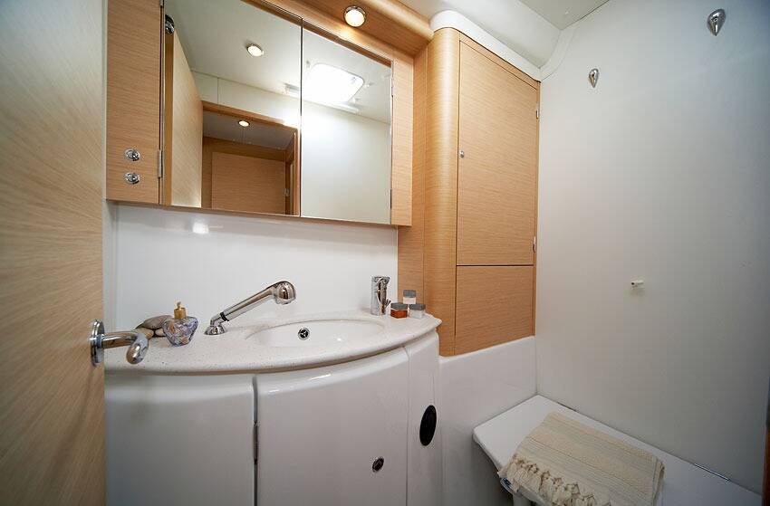 Lagoon 440 Strawberry