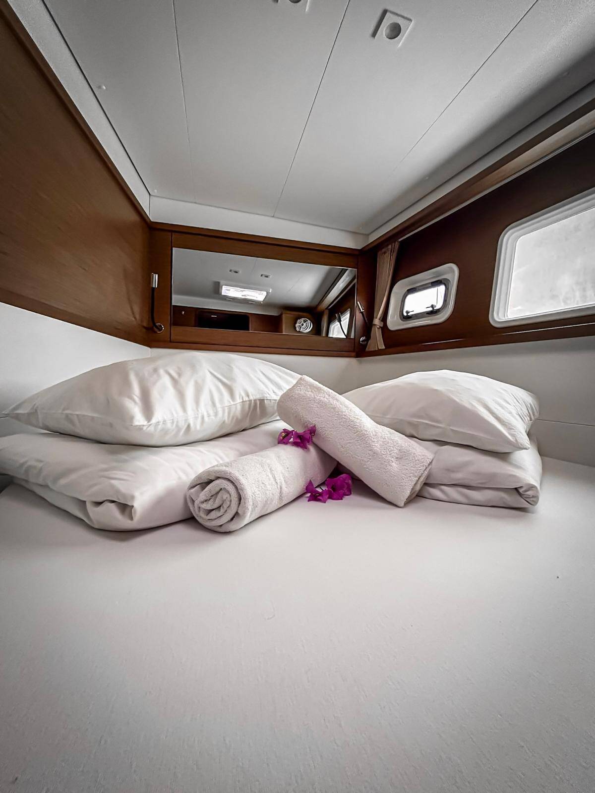 Lagoon 450 F Red Twin II