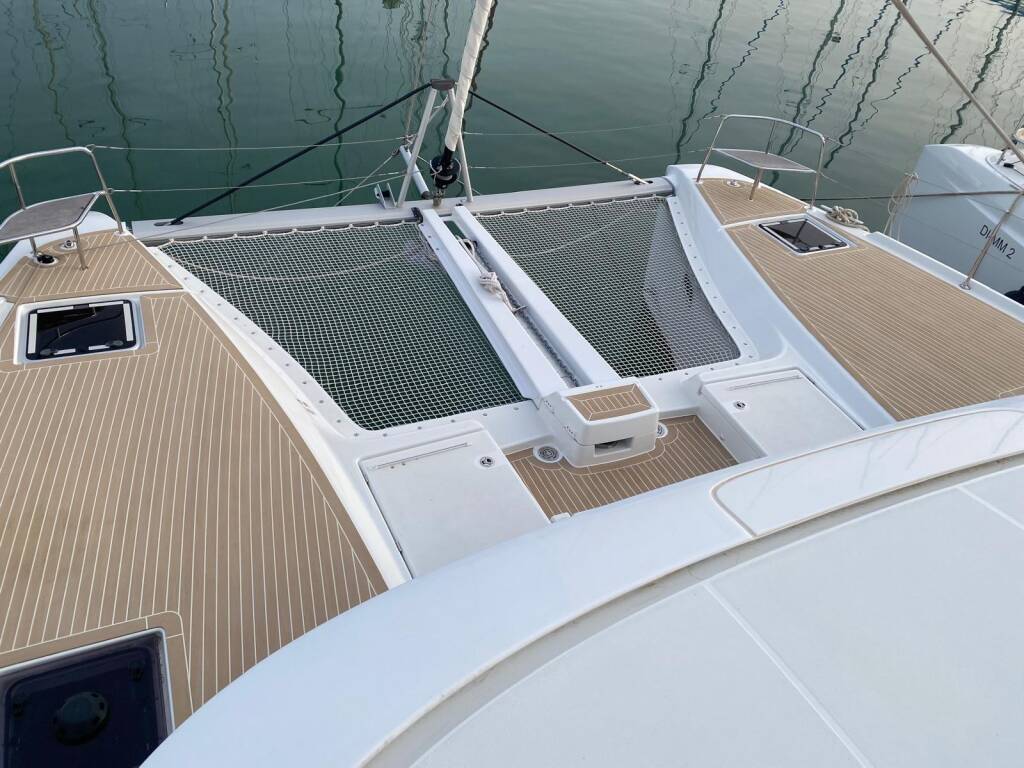 Lagoon 46 OW Chill Out