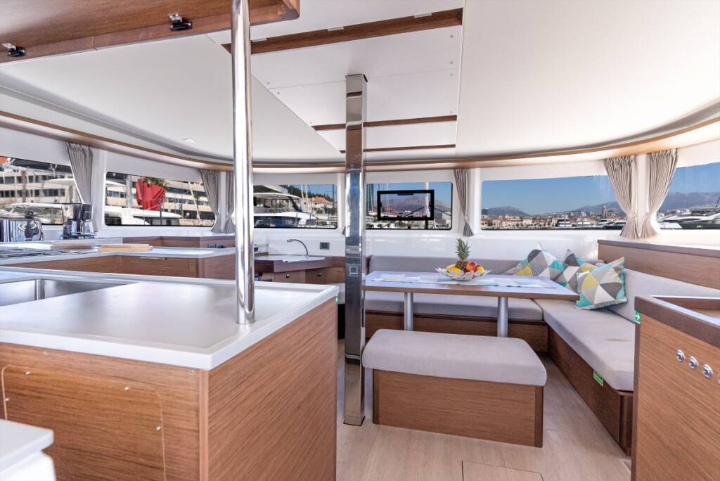 Lagoon 46 Velvet Breeze