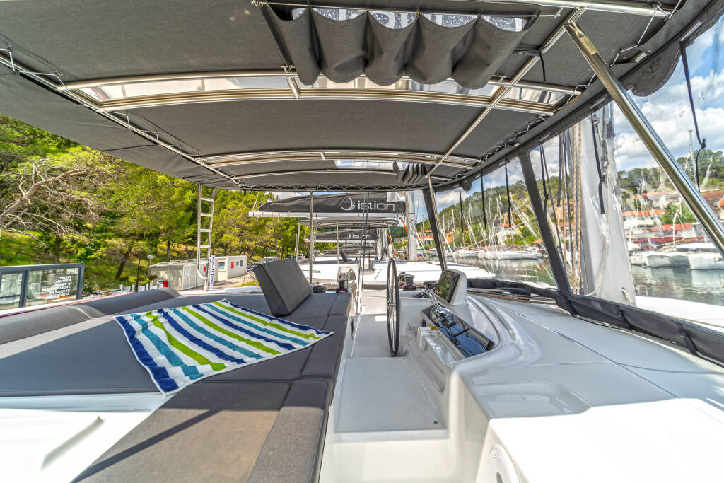 Lagoon 46 First Care