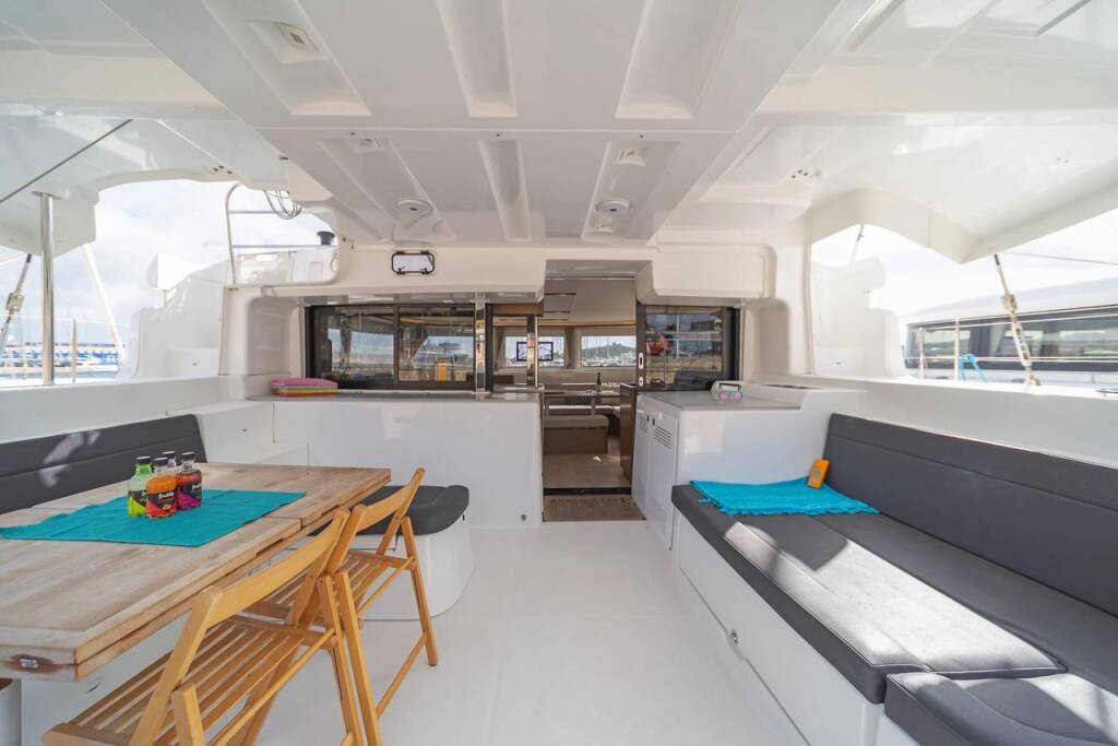 Catamaran Lagoon 46 Lizz