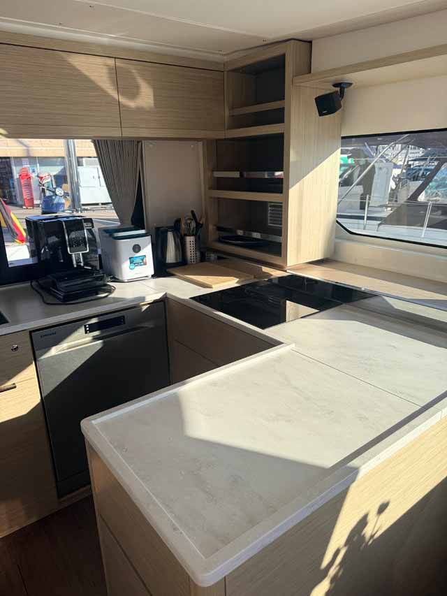 Lagoon 46 New Horizons