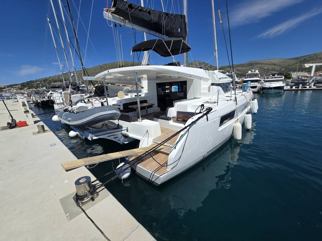 Lagoon 50 Sail La Vie
