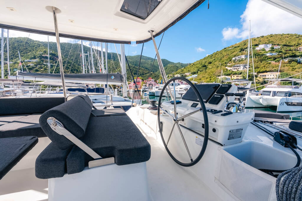 Lagoon 51 OW Moondance