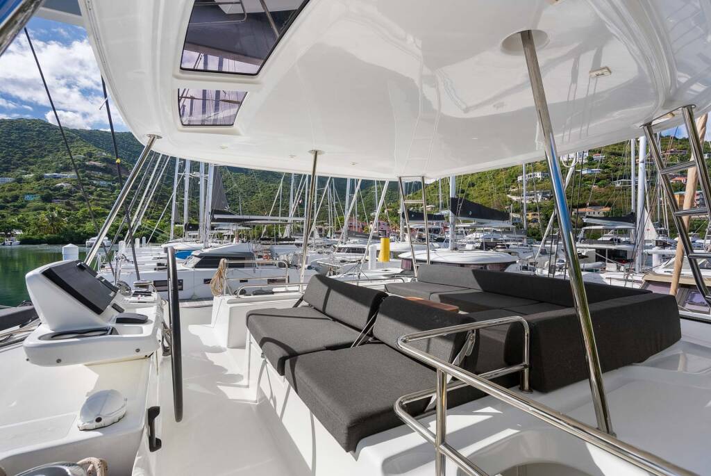 Lagoon 51 Slinky Malinki