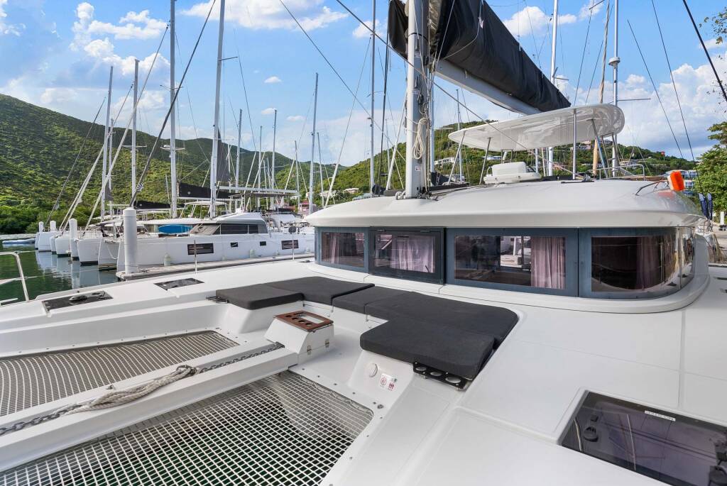 Lagoon 51 Slinky Malinki