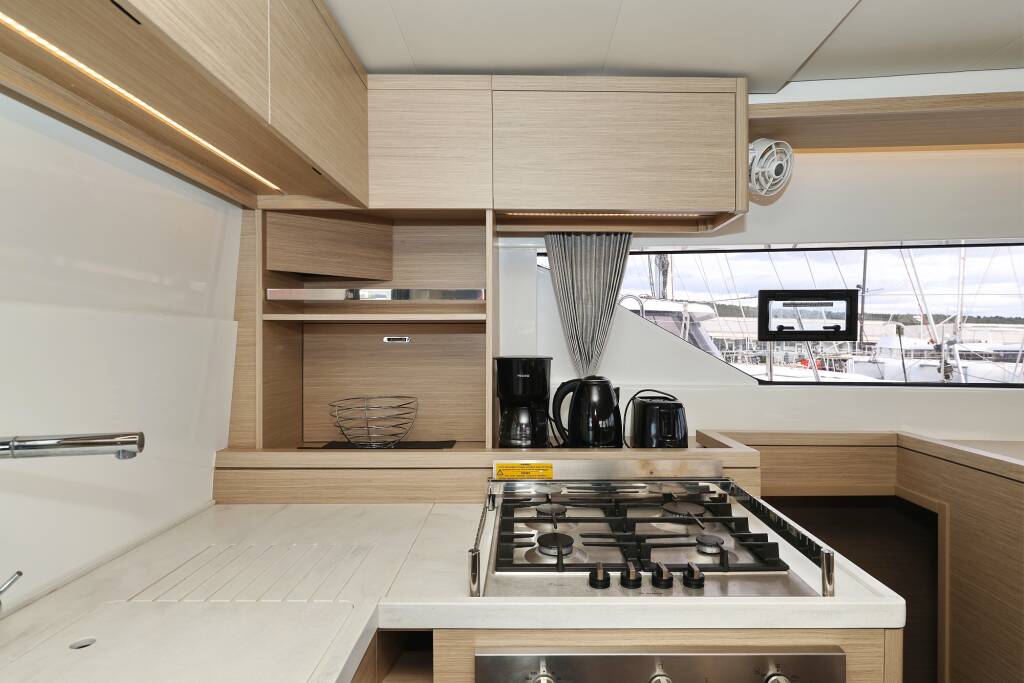 Lagoon 51 Zarathustra